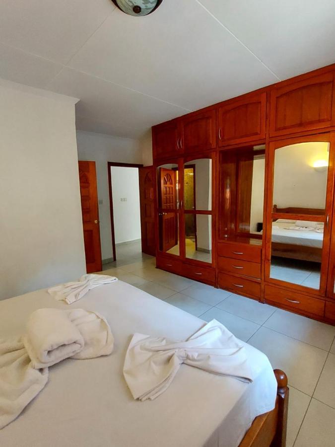 Beau Vallon Villa Self Catering With Pool Екстер'єр фото