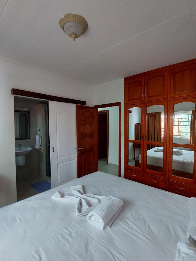 Beau Vallon Villa Self Catering With Pool Екстер'єр фото