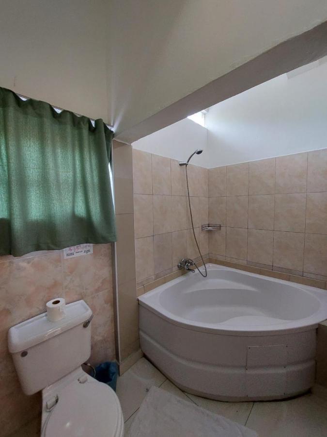 Beau Vallon Villa Self Catering With Pool Екстер'єр фото