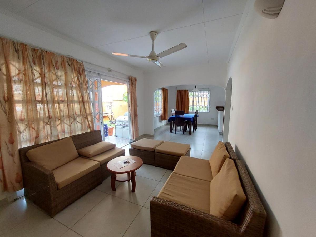Beau Vallon Villa Self Catering With Pool Екстер'єр фото