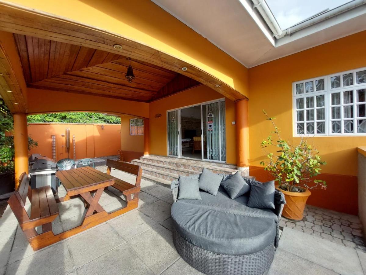 Beau Vallon Villa Self Catering With Pool Екстер'єр фото