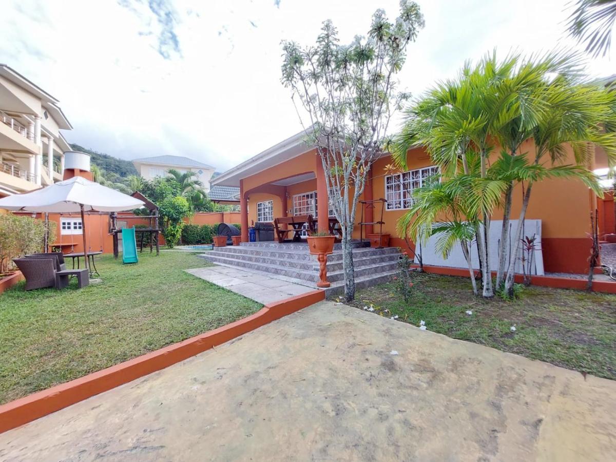 Beau Vallon Villa Self Catering With Pool Екстер'єр фото