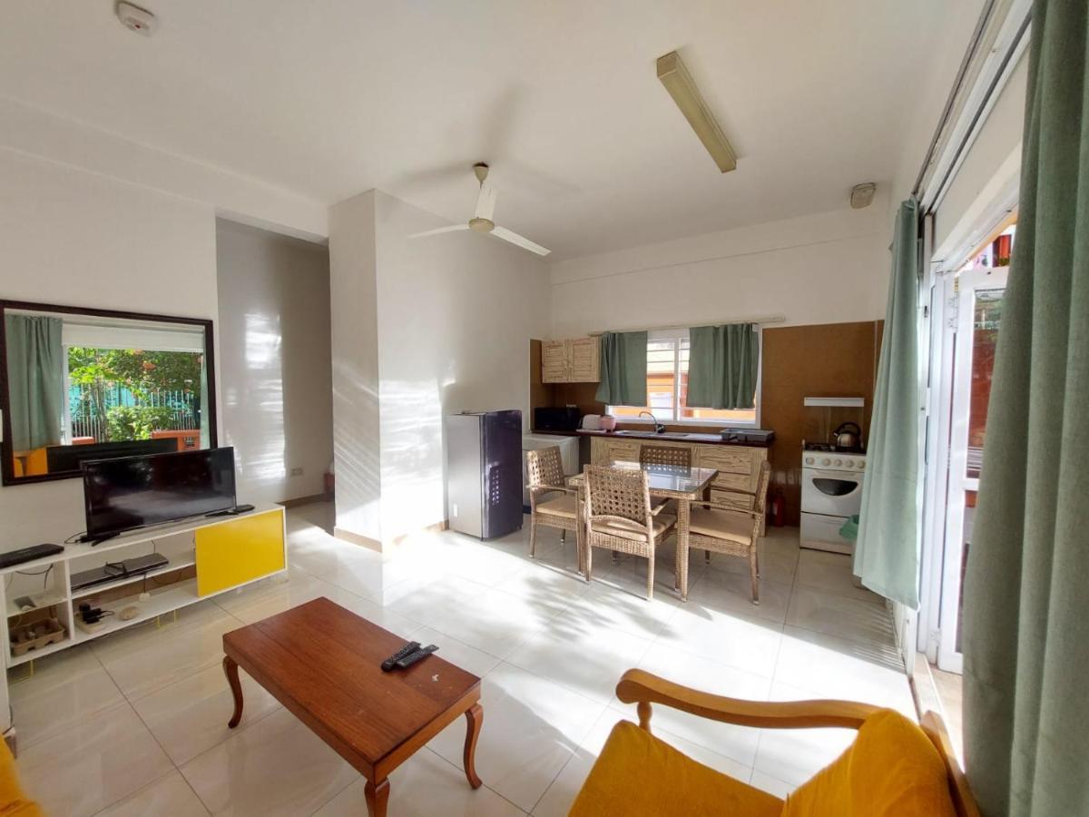 Beau Vallon Villa Self Catering With Pool Екстер'єр фото