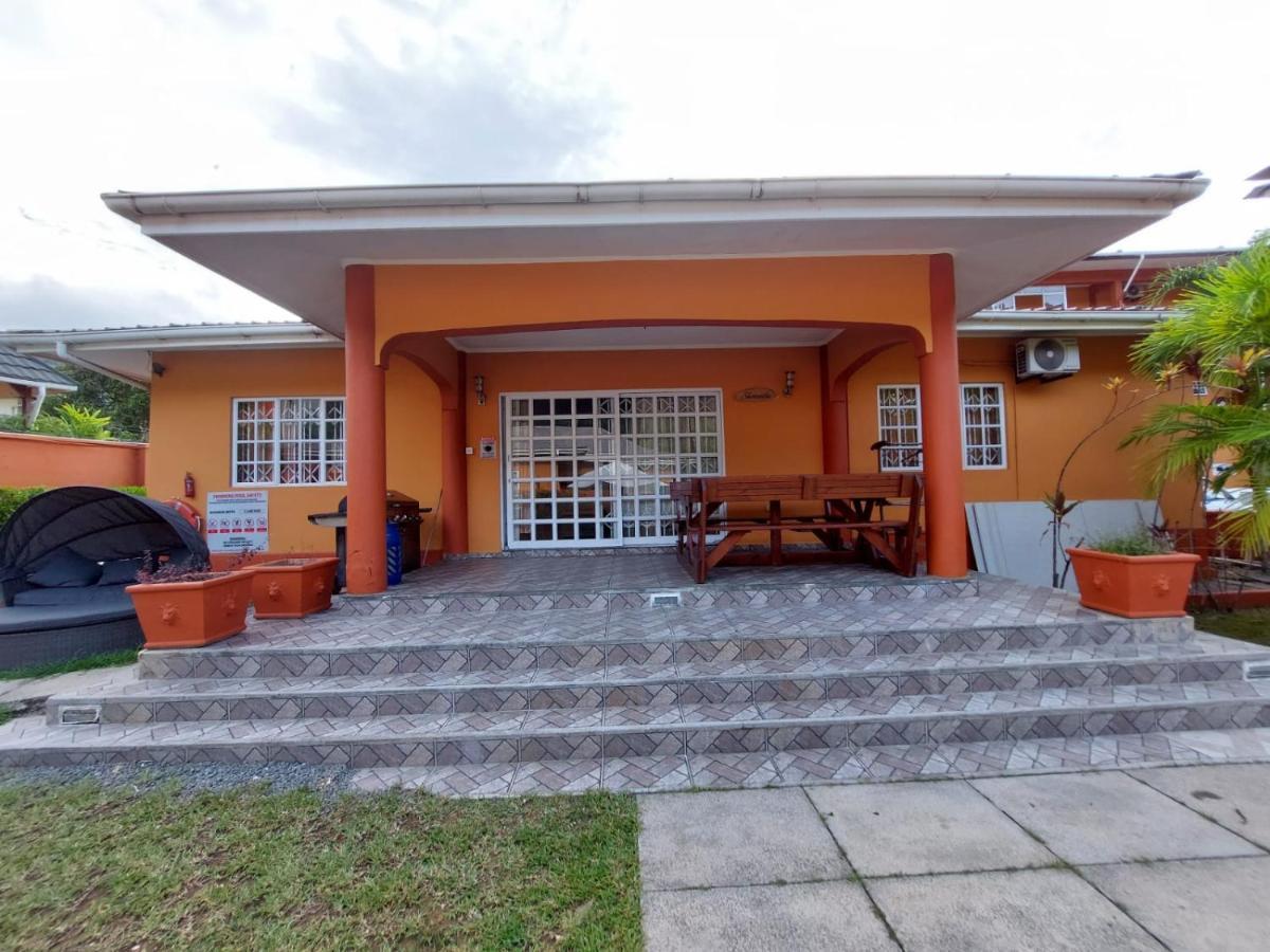 Beau Vallon Villa Self Catering With Pool Екстер'єр фото