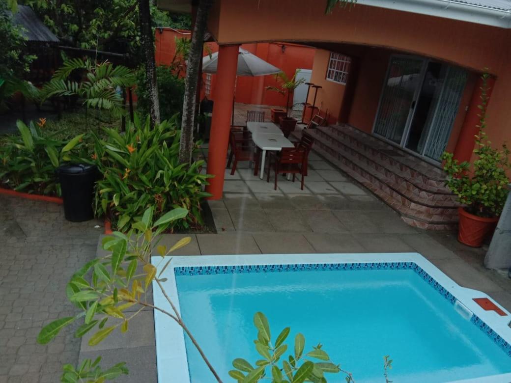 Beau Vallon Villa Self Catering With Pool Екстер'єр фото