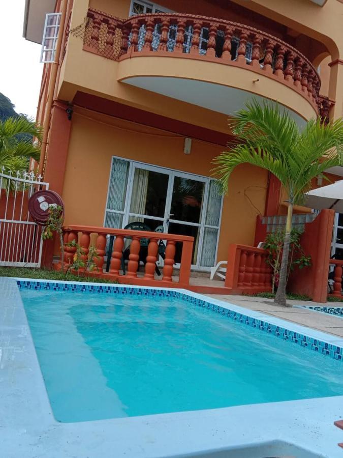 Beau Vallon Villa Self Catering With Pool Екстер'єр фото